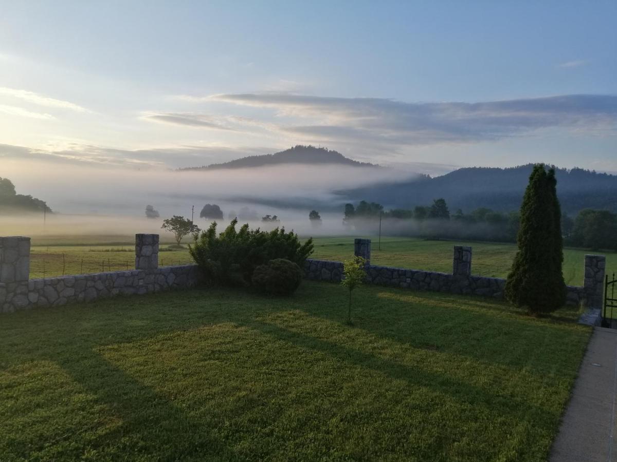 Villa Hisa Haasberg à Planina  Extérieur photo